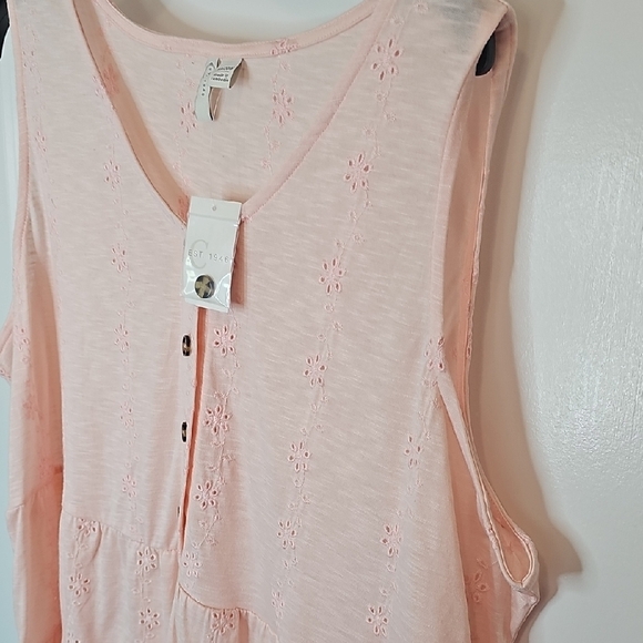 C Est 1946 Pink Sleeveless Eyelet Tank Top Size 18 20w NWT - Picture 7 of 9